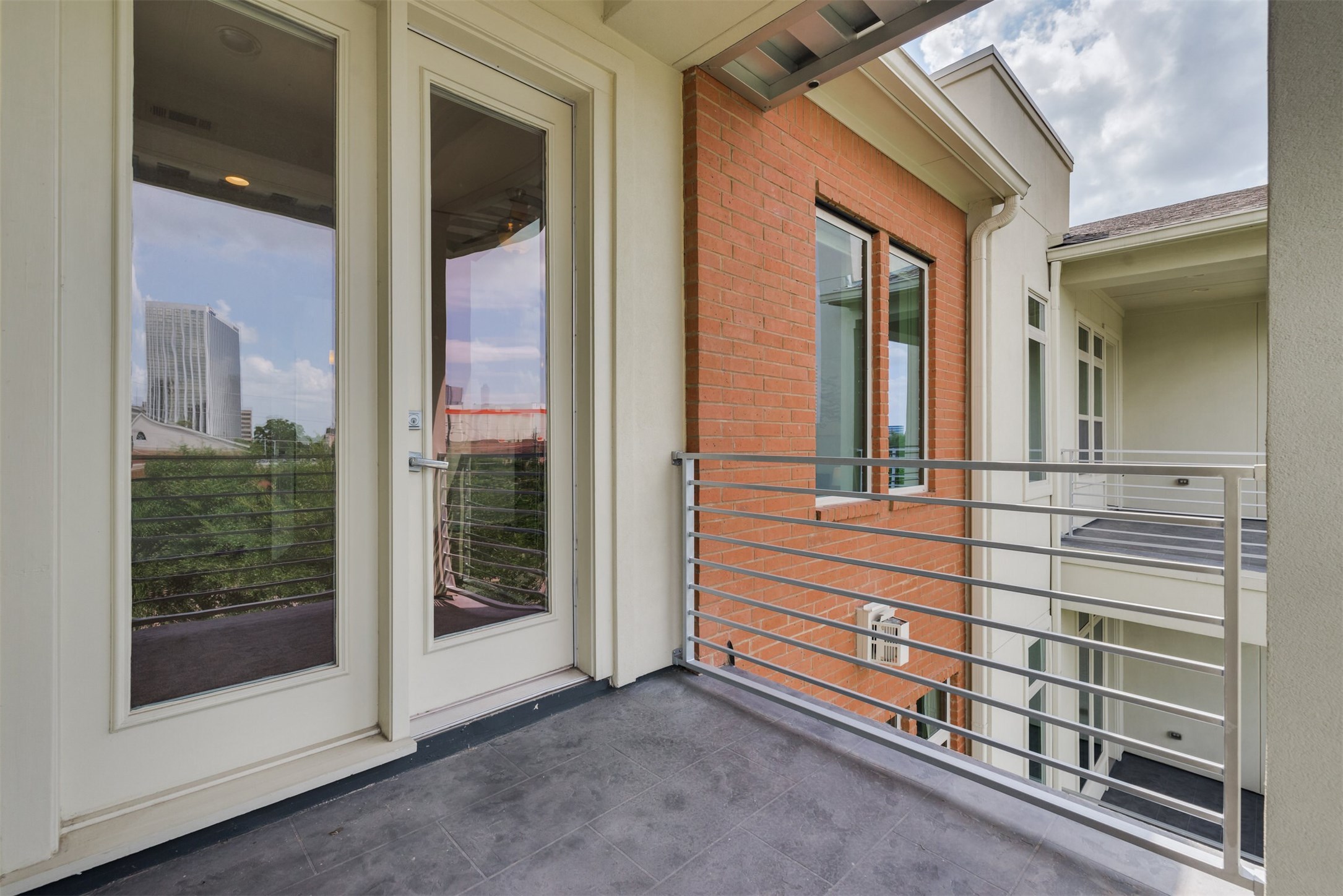 5429 Hidalgo Street, Unit B Houston, TX 77056 - Photo 27 of 38 a view of a entryway door of the house
