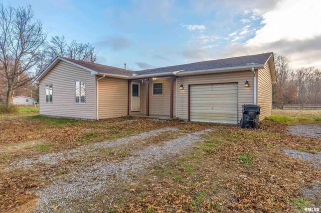 $199,900 | 18662 Liberty School Road, Thompsonville, IL 62890