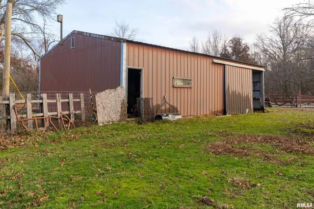 $199,900 | 18662 Liberty School Road, Thompsonville, IL 62890