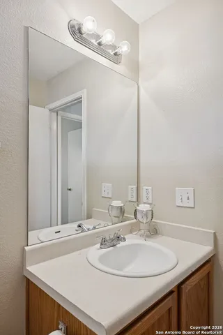 $230,000 | 10310 Springwood Square, Universal City, TX 78148