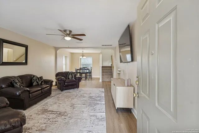 $230,000 | 10310 Springwood Square, Universal City, TX 78148