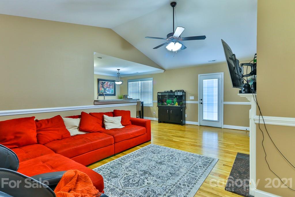 4829 County Home Road Conover, NC 28613 - Photo 6 of 25 Gallery Image 6