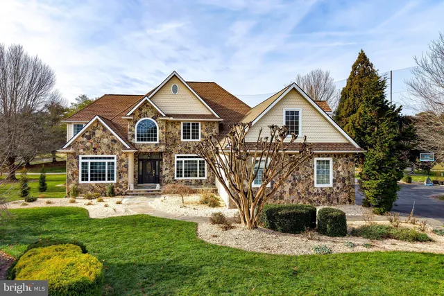 $1,368,000 | 5 Excalibur Court, Rehoboth Beach, DE 19971