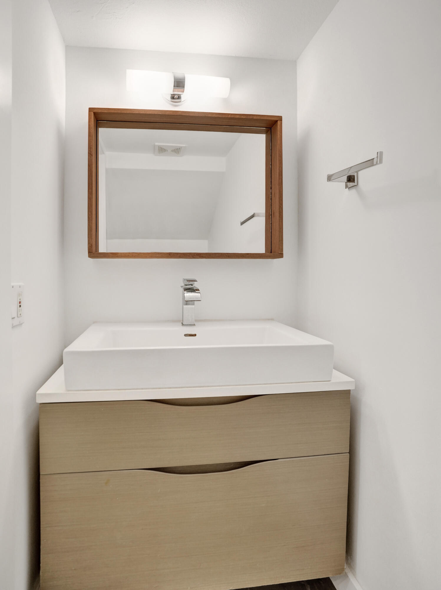 1330 Northwest 13th Street, Unit 3 Boca Raton, FL 33486 - Photo 21 of 62 Half bathroom