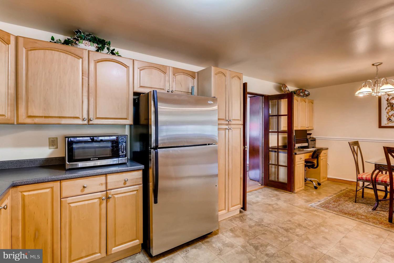 909 Sibley Road Baltimore, MD 21286 - Photo 8 of 23 Kitchen