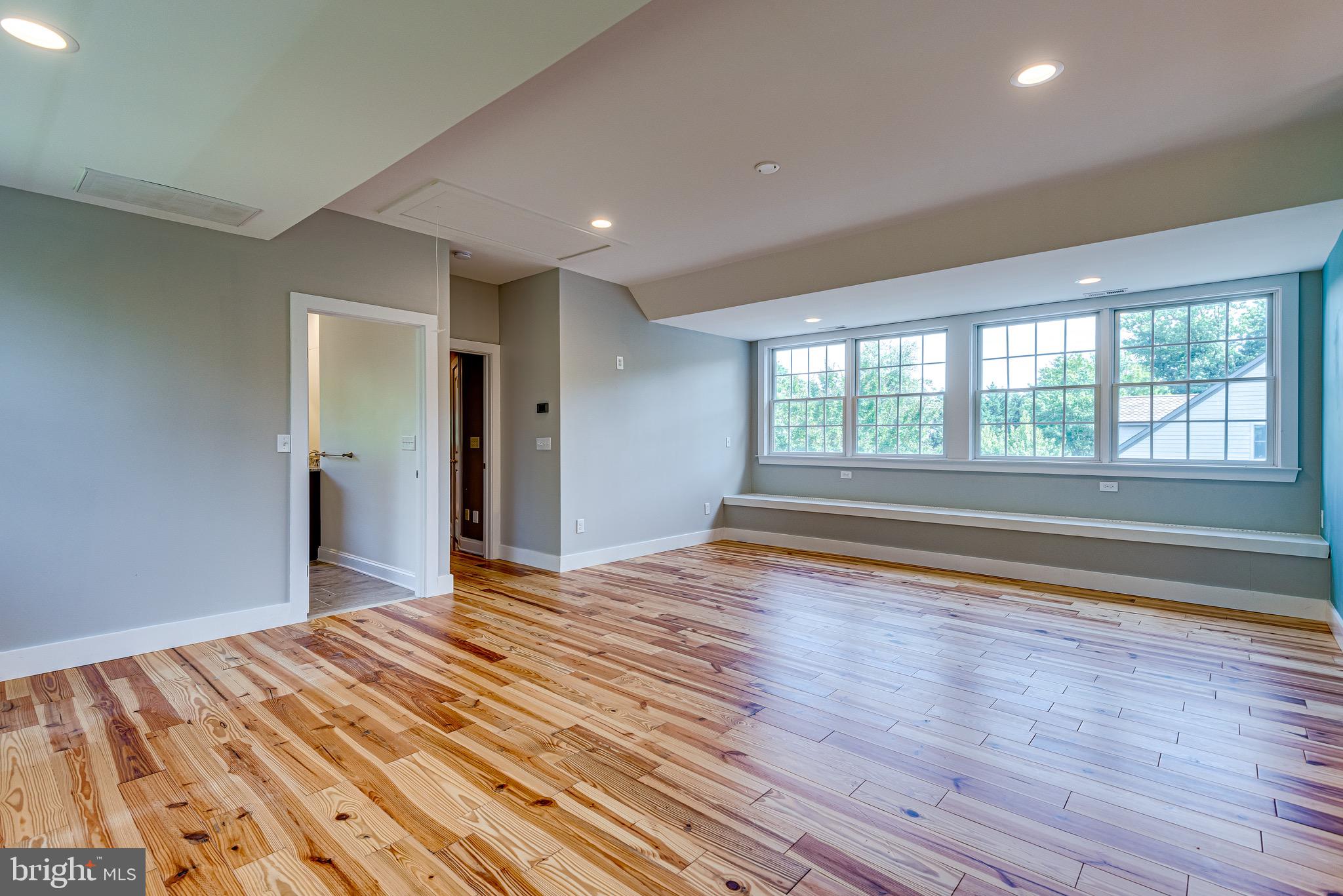 1441 Bay Head Road Annapolis, MD 21409 - Photo 28 of 54 Primary bedroom with ensuite bath