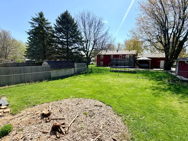 $419,000 | 1511 Eckerson Drive, Worthington, MN 56187