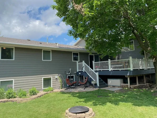 $419,000 | 1511 Eckerson Drive, Worthington, MN 56187