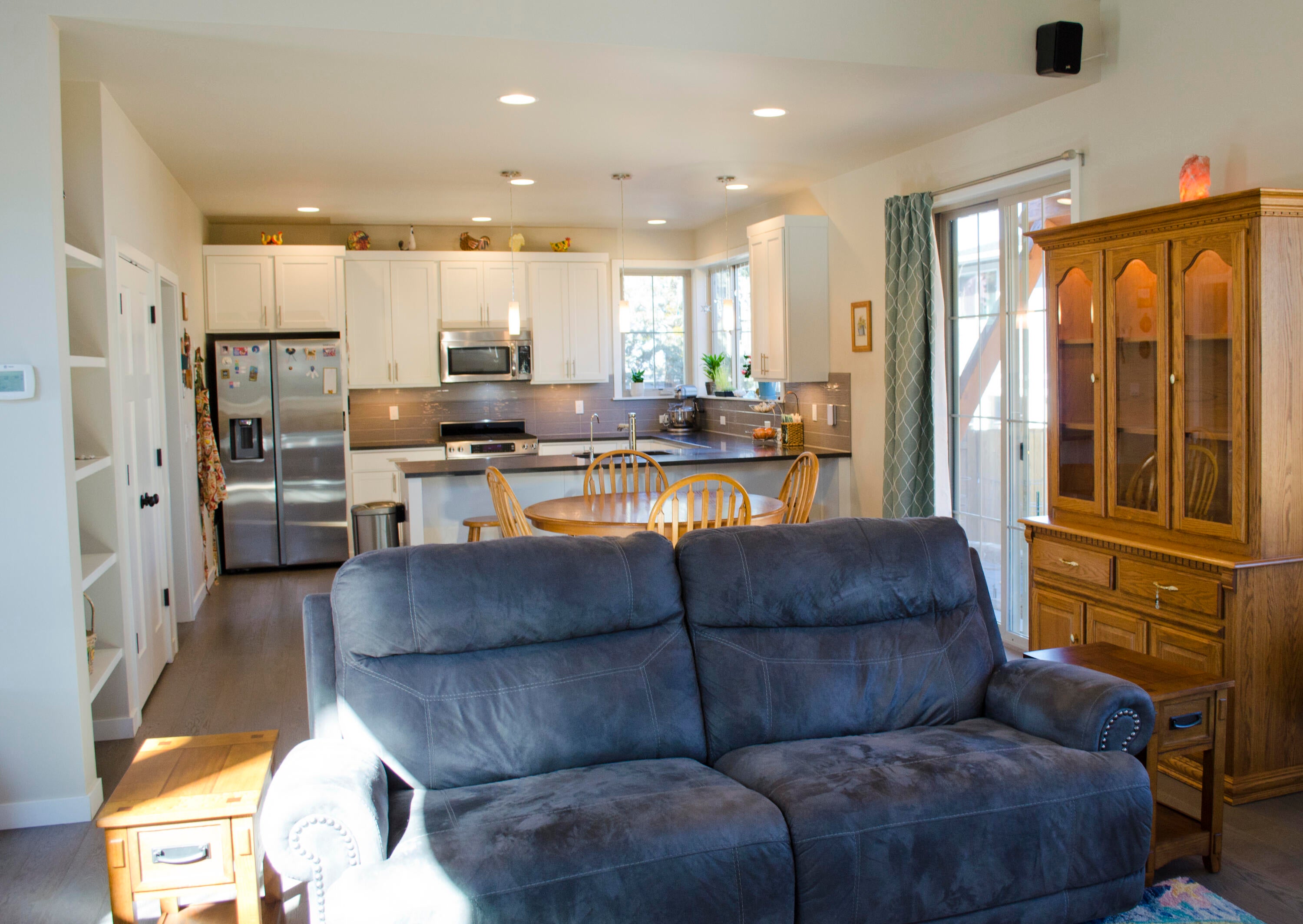 63174 Iner Loop Bend, OR 97701 - Photo 6 of 32 6LR4