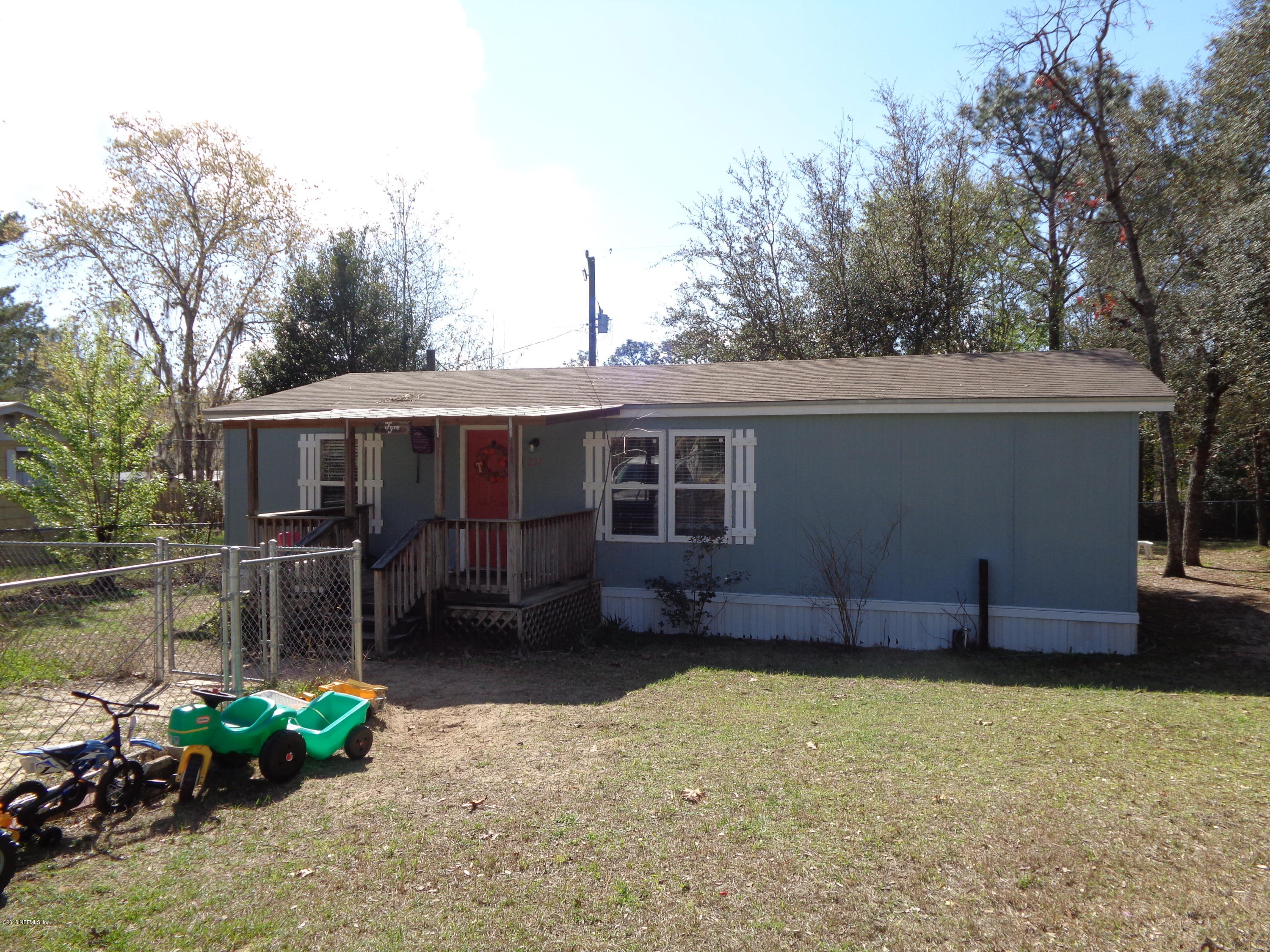 237 5th Way Interlachen, FL 32148 - Photo 1 of 23 Front of home