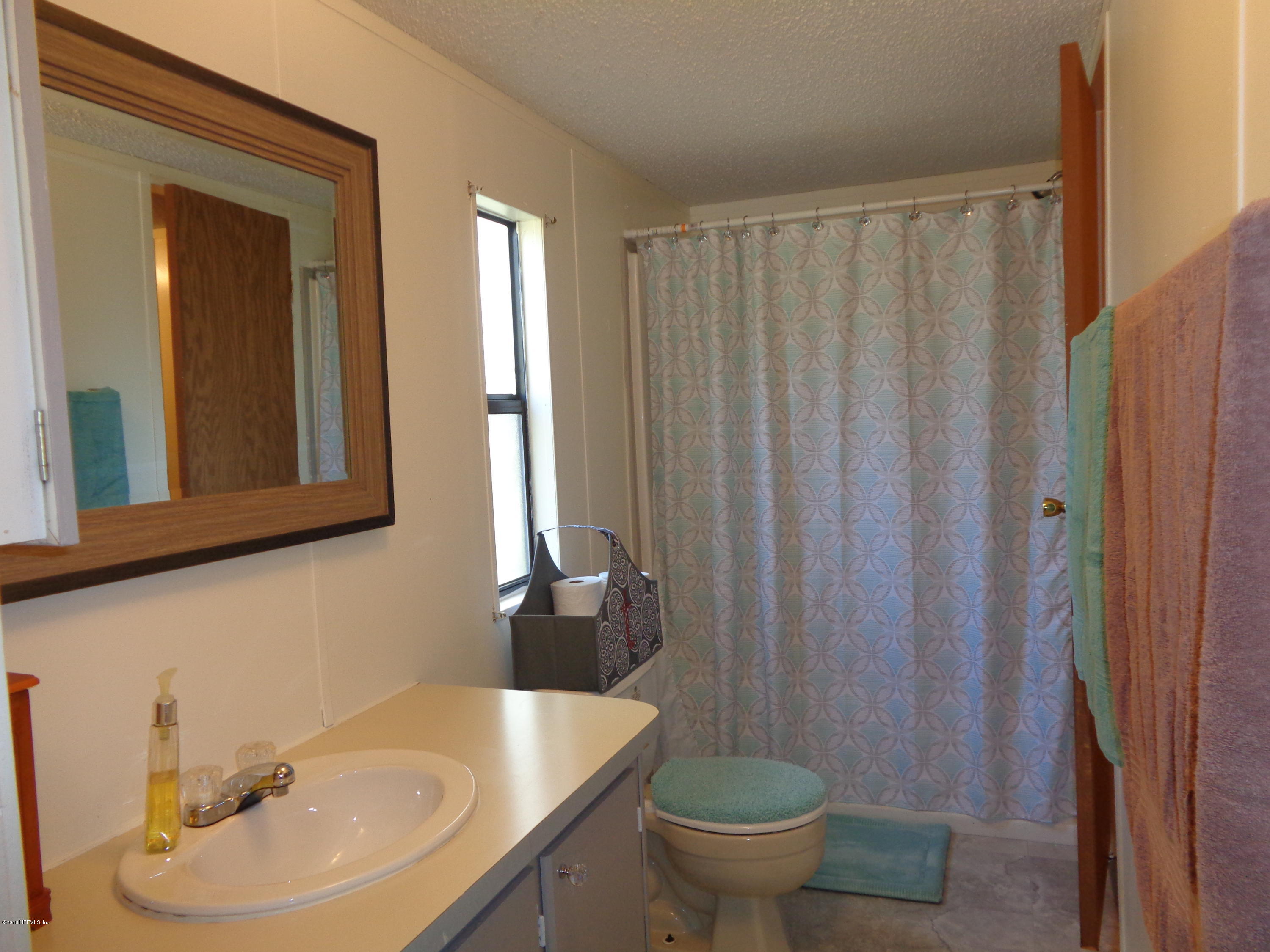 237 5th Way Interlachen, FL 32148 - Photo 11 of 23 bath 2