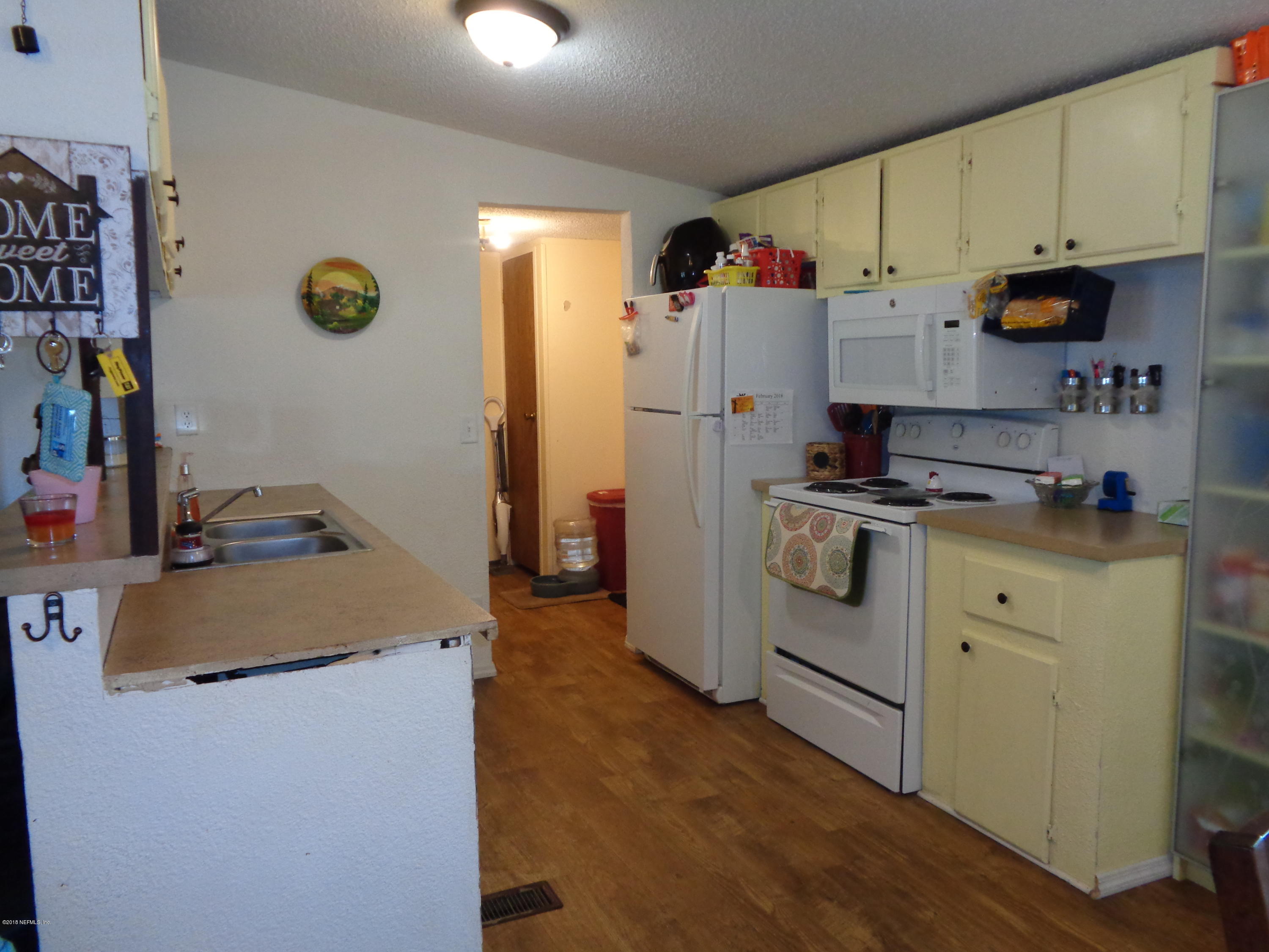 237 5th Way Interlachen, FL 32148 - Photo 6 of 23 kitchen 2