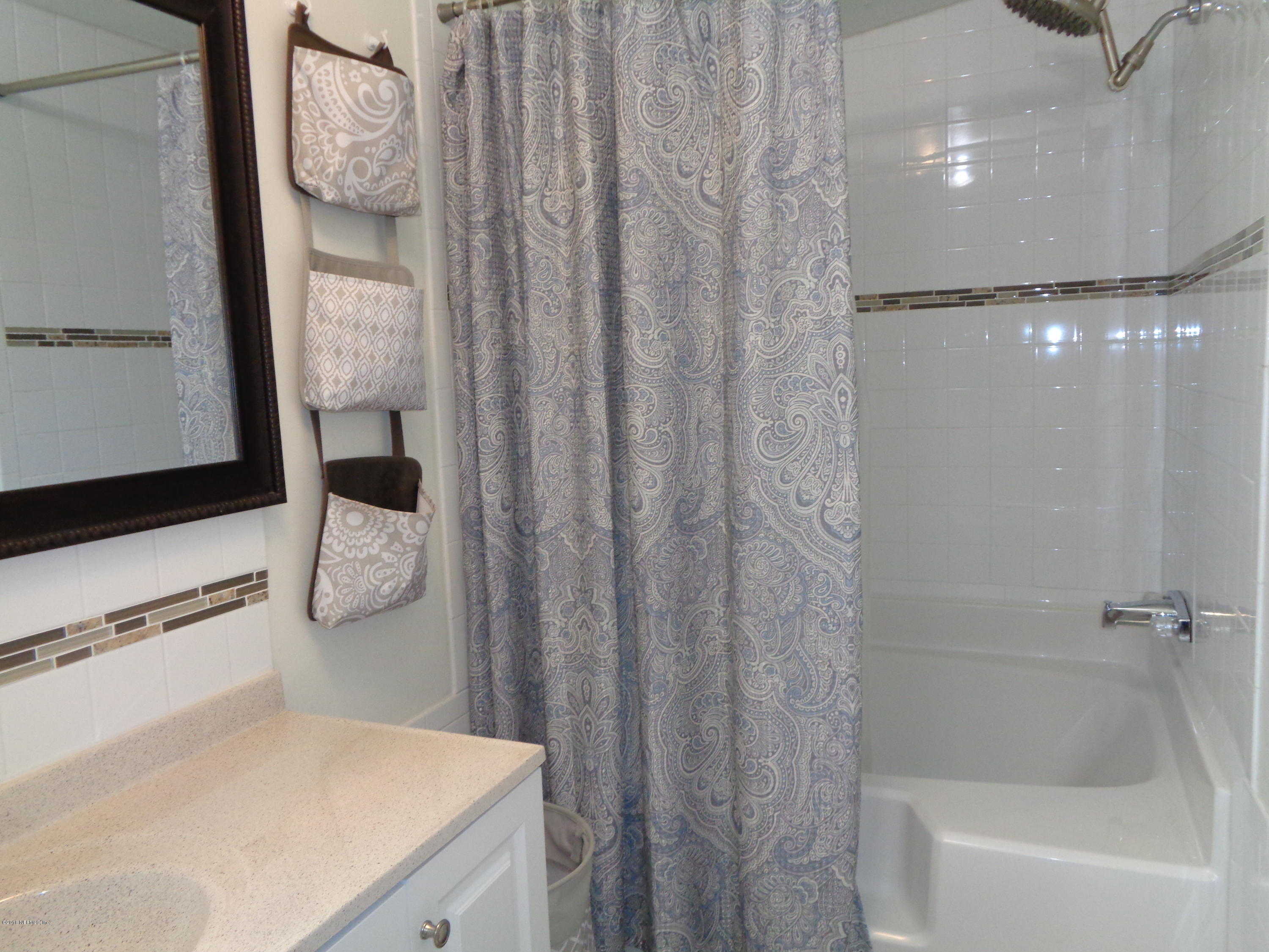 237 5th Way Interlachen, FL 32148 - Photo 9 of 23 master bath