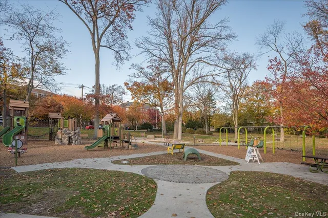 $235,000 | 1815 Palmer Avenue, Unit 2V, Larchmont, NY 10538