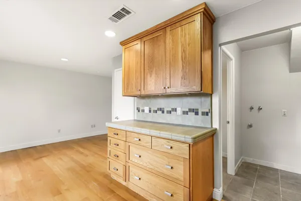 $279,900 | 7738 La Mancha Way, Sacramento, CA 95823