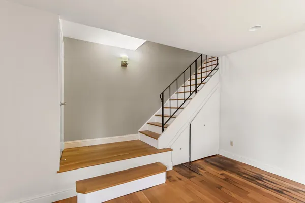 $279,900 | 7738 La Mancha Way, Sacramento, CA 95823