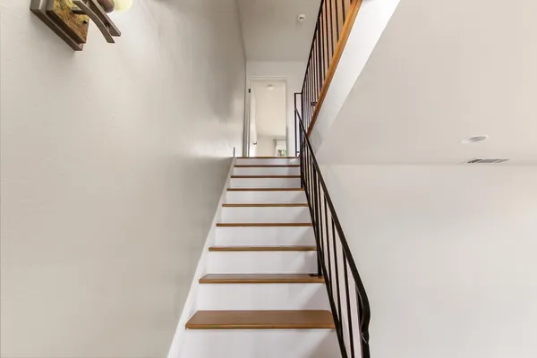 $279,900 | 7738 La Mancha Way, Sacramento, CA 95823