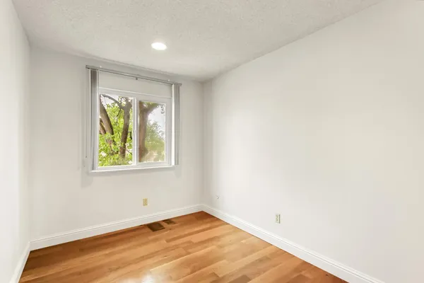 $279,900 | 7738 La Mancha Way, Sacramento, CA 95823