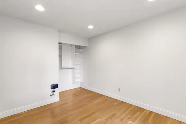 $279,900 | 7738 La Mancha Way, Sacramento, CA 95823