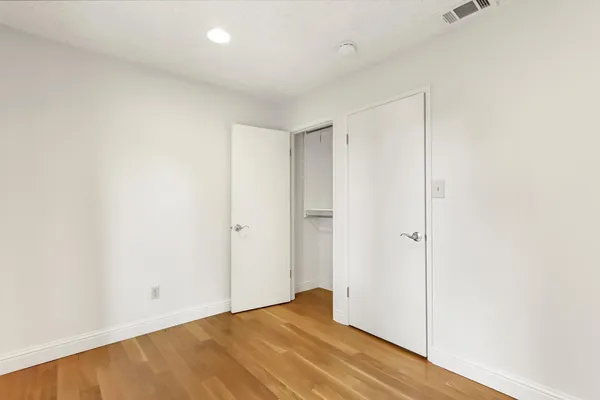 $279,900 | 7738 La Mancha Way, Sacramento, CA 95823