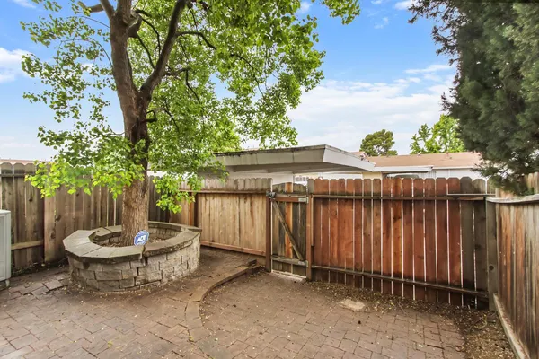 $279,900 | 7738 La Mancha Way, Sacramento, CA 95823