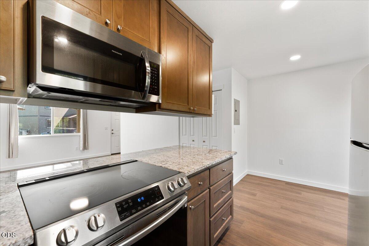 610 North Main Street, Unit 4D Phoenix, OR 97535 - Photo 9 of 20