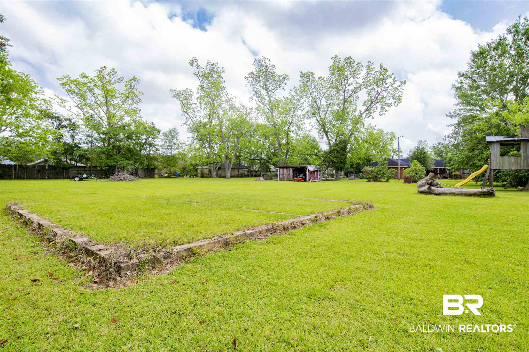 706 West Laurel Avenue Foley, AL 36535 - Photo 17 of 33