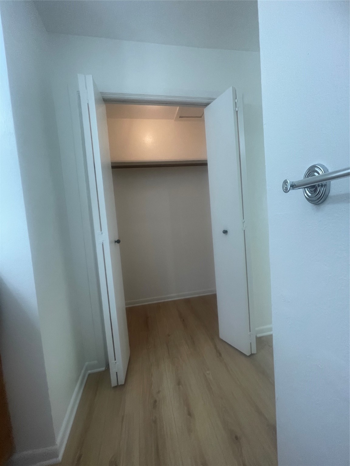 701 Rosedale Street, Unit H Houston, TX 77006 - Photo 16 of 20 a view of small space