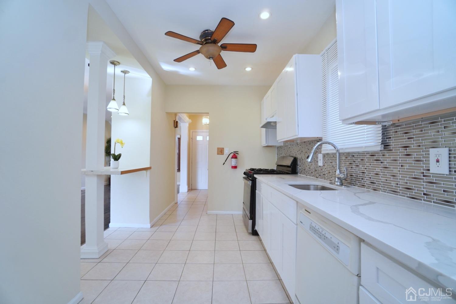 1144 Raritan Avenue Highland Park, NJ 08904 - Photo 12 of 33