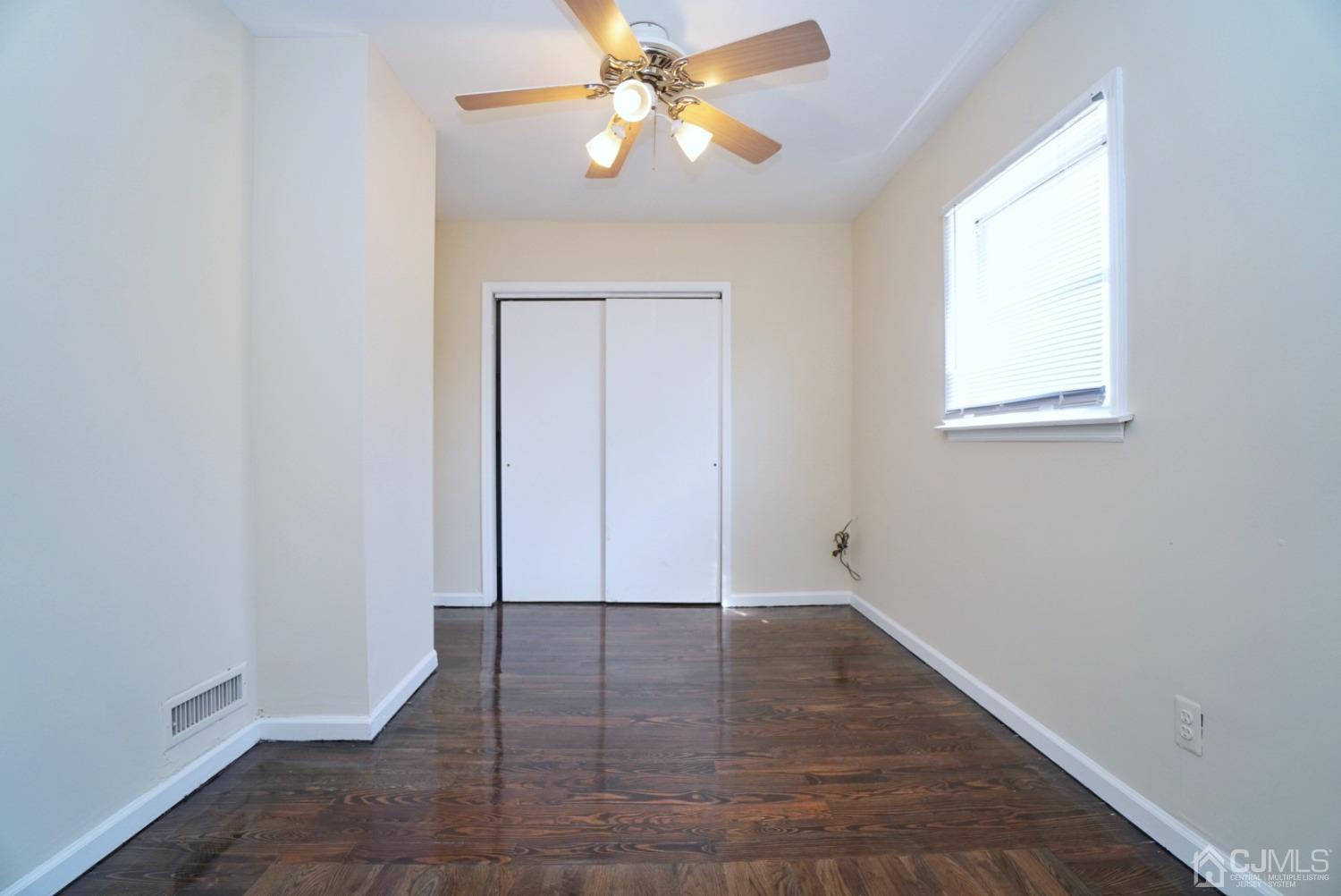 1144 Raritan Avenue Highland Park, NJ 08904 - Photo 22 of 33