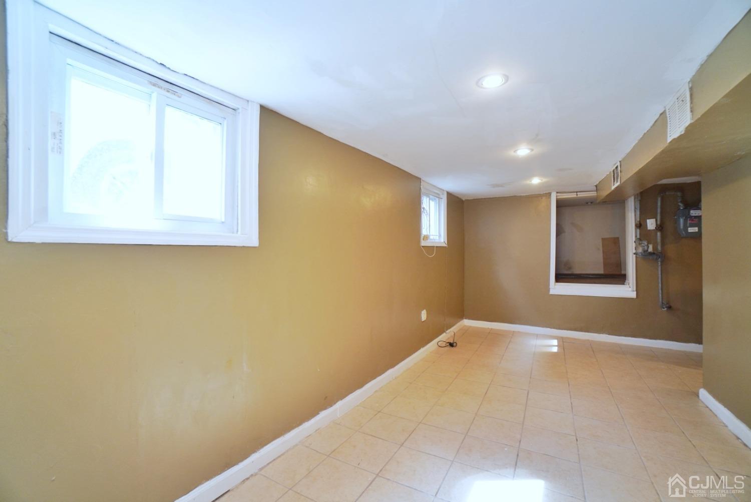 1144 Raritan Avenue Highland Park, NJ 08904 - Photo 28 of 33