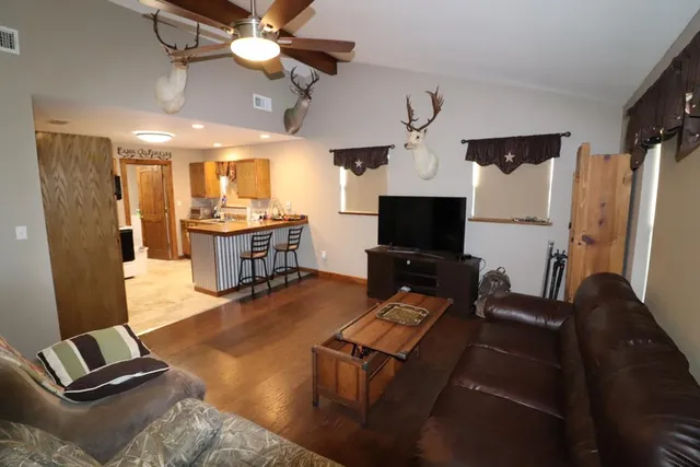 $865,000 | 7997 Sd 52100, Rocksprings, TX 78880