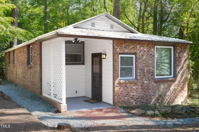 $395,000 | 126 Barclay Road, Chapel Hill, NC 27516