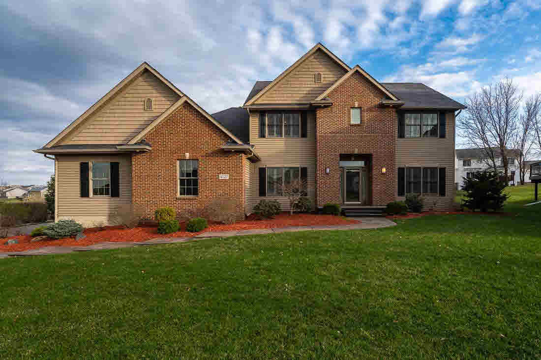4127 Thunder Ridge Road Bettendorf, IA 52722 - Photo 1 of 24 Gallery Image 1