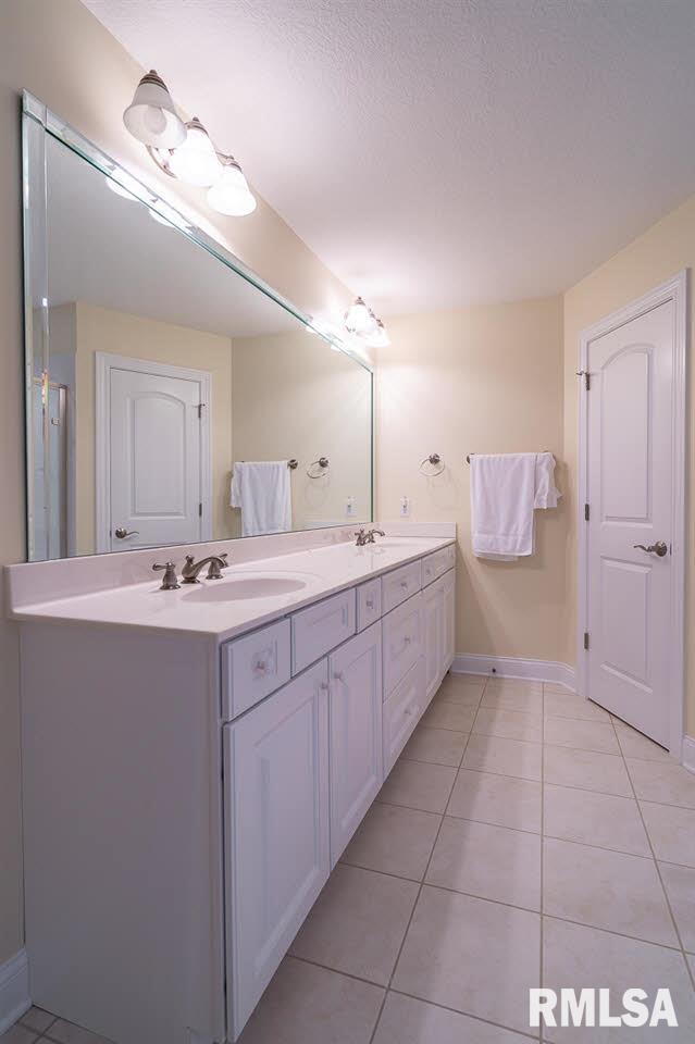 4127 Thunder Ridge Road Bettendorf, IA 52722 - Photo 17 of 24 Gallery Image 17