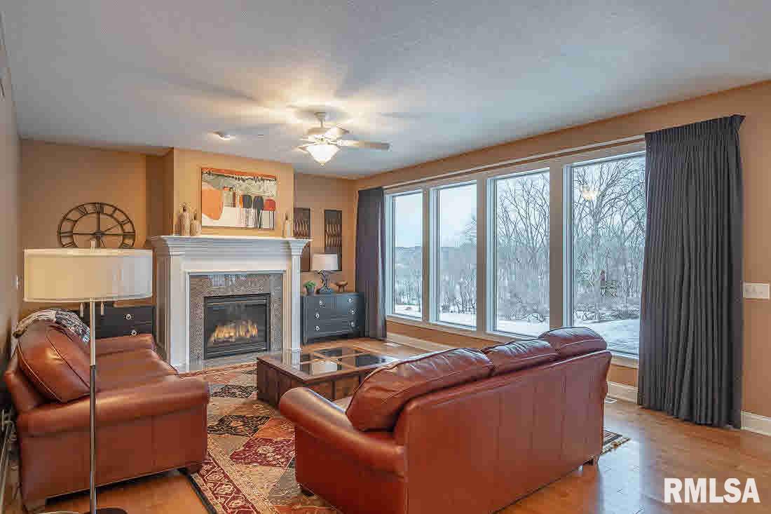 4127 Thunder Ridge Road Bettendorf, IA 52722 - Photo 10 of 24 Gallery Image 10