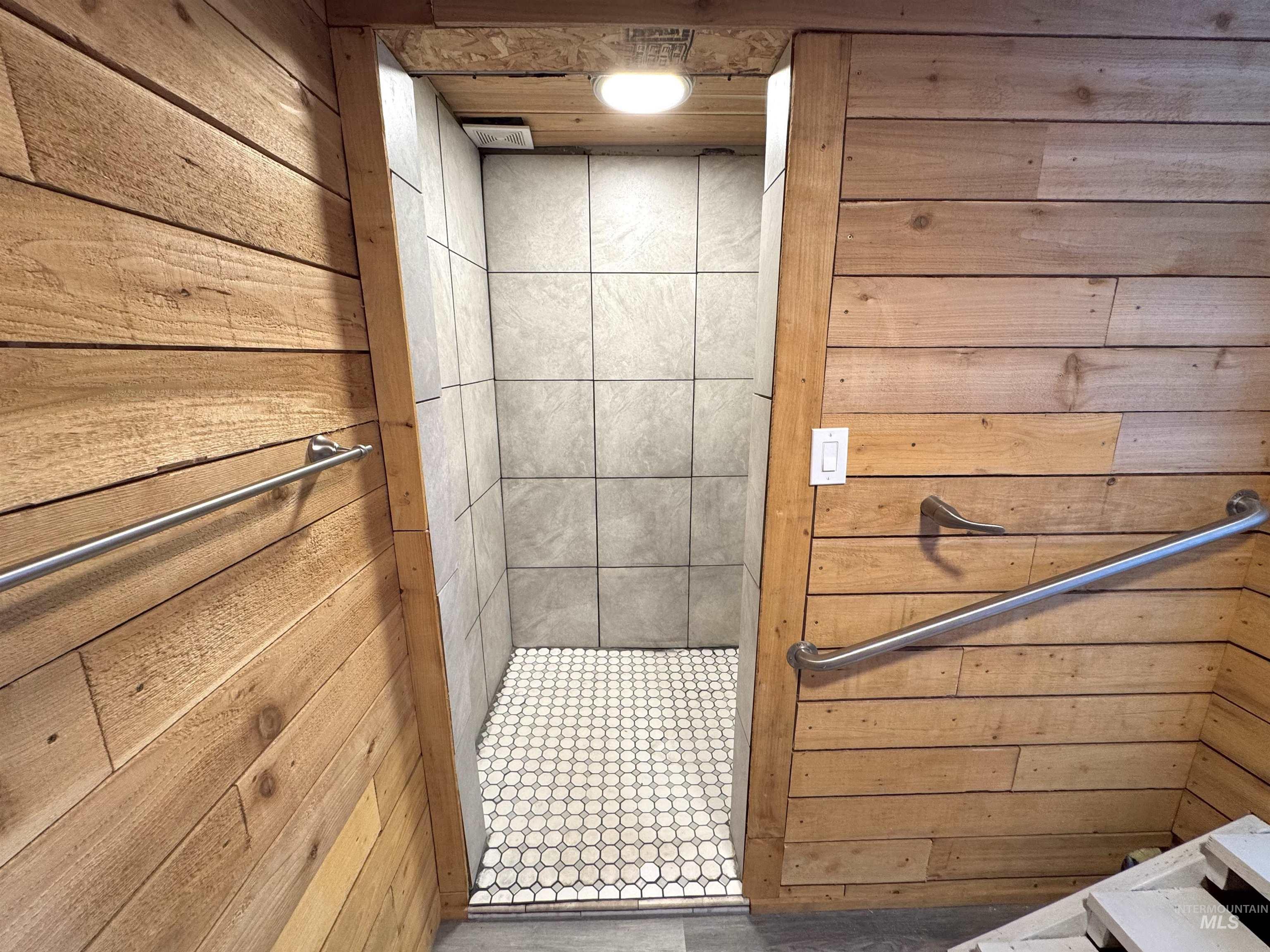 1030 Reams Road Moscow, ID 83843 - Photo 44 of 50 Bathroom with wood walls