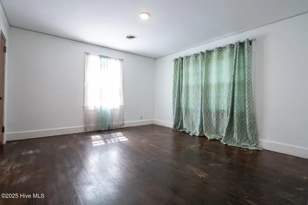 $399,000 | 132 West Moore Street, Norman, NC 28367