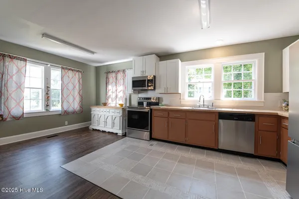 $399,000 | 132 West Moore Street, Norman, NC 28367