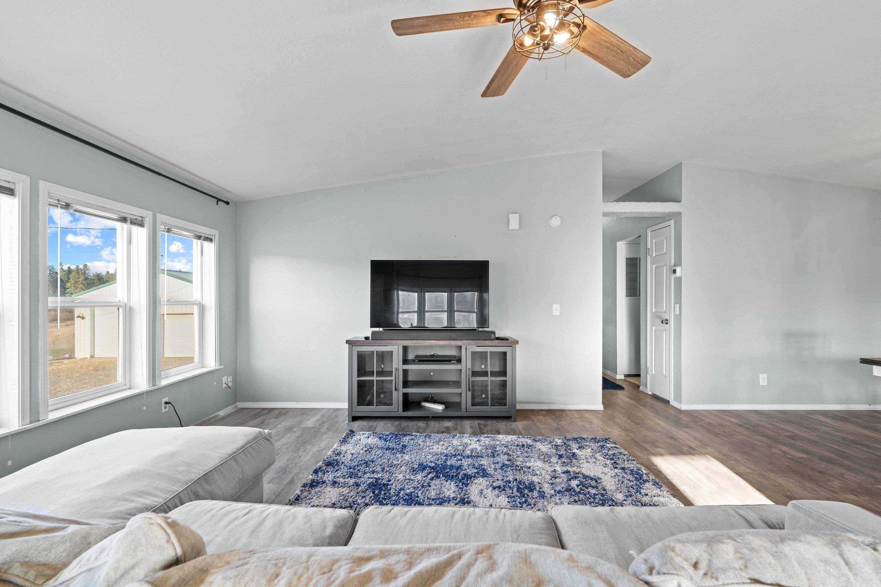 5519 South Chapman Road Greenacres, WA 99016 - Photo 8 of 46 Gallery Image 8