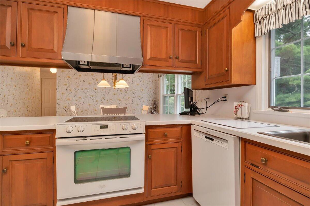 1 Riddle Hill Road Falmouth, MA 02540 - Photo 20 of 54 22-1Rid-122