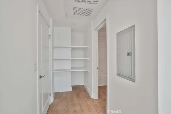 $2,042 | 8750 Sepulveda Boulevard, Unit 407, North Hills, CA 91343