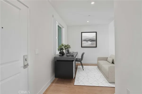 $2,042 | 8750 Sepulveda Boulevard, Unit 407, North Hills, CA 91343