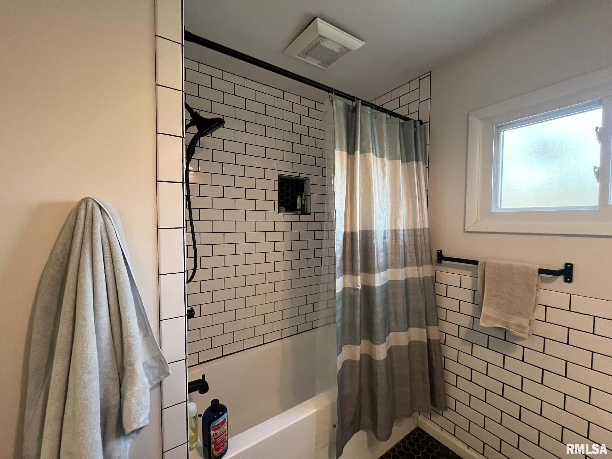 292 Jana Road Macomb, IL 61455 - Photo 16 of 23