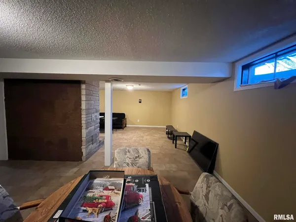 $185,000 | 292 Jana Road, Macomb, IL 61455