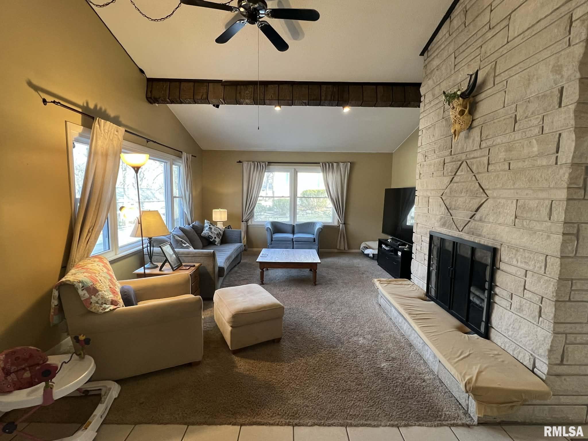 292 Jana Road Macomb, IL 61455 - Photo 2 of 23