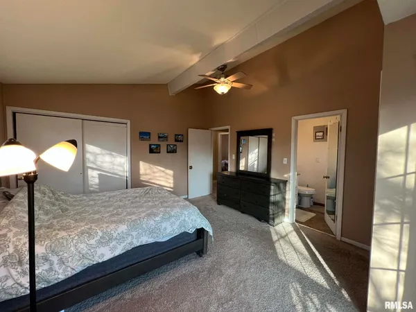 $185,000 | 292 Jana Road, Macomb, IL 61455