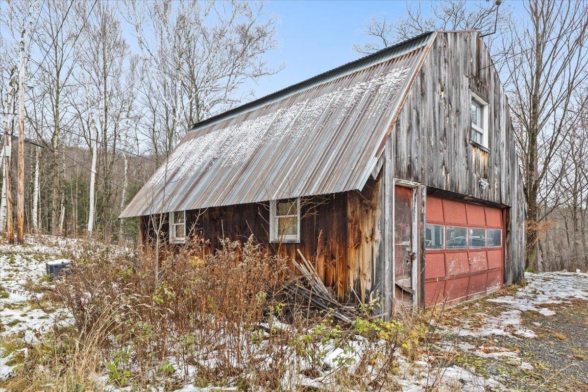 207 West Loop Rd Extension Elmore, VT 05661 - Photo 14 of 25