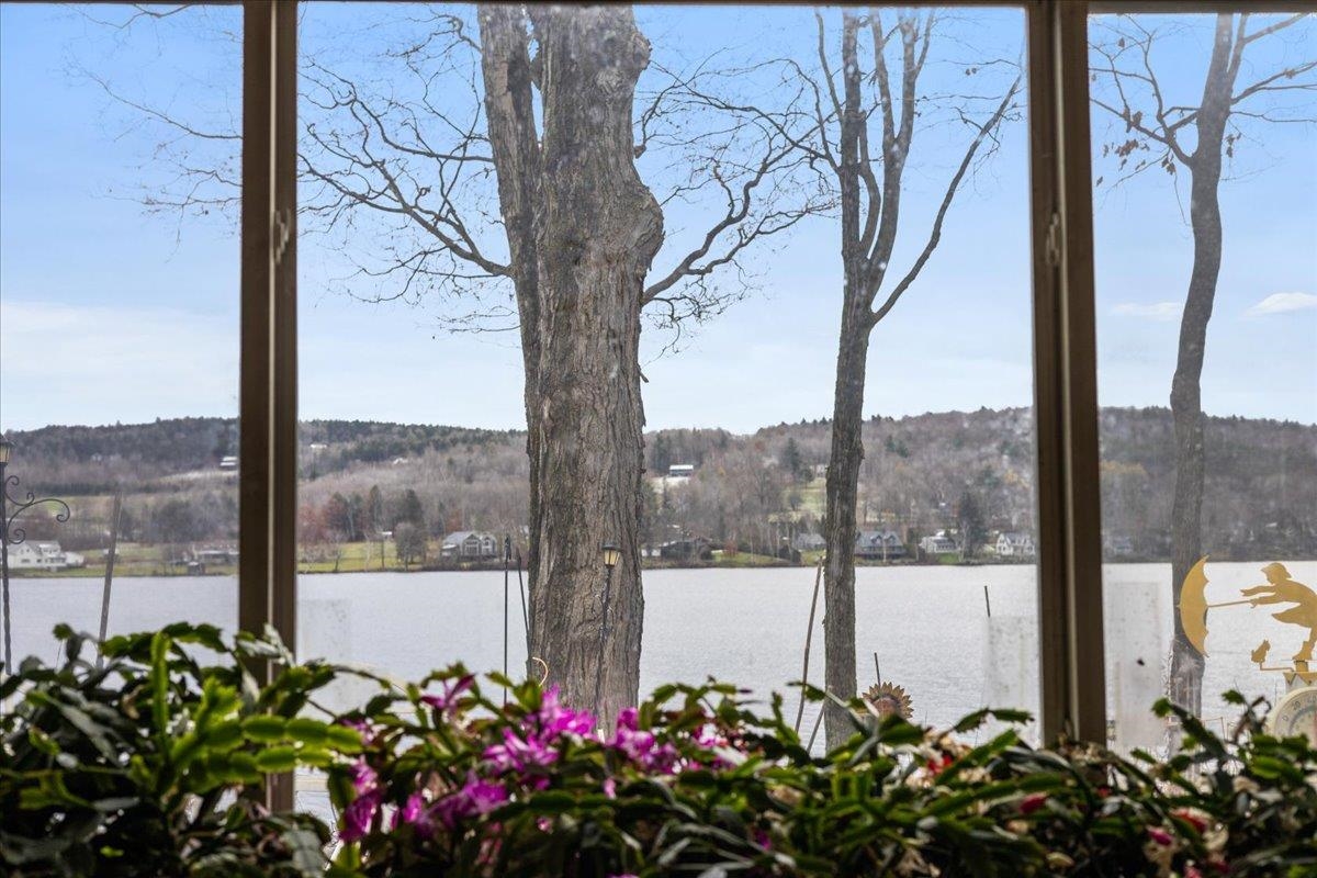 207 West Loop Rd Extension Elmore, VT 05661 - Photo 8 of 25