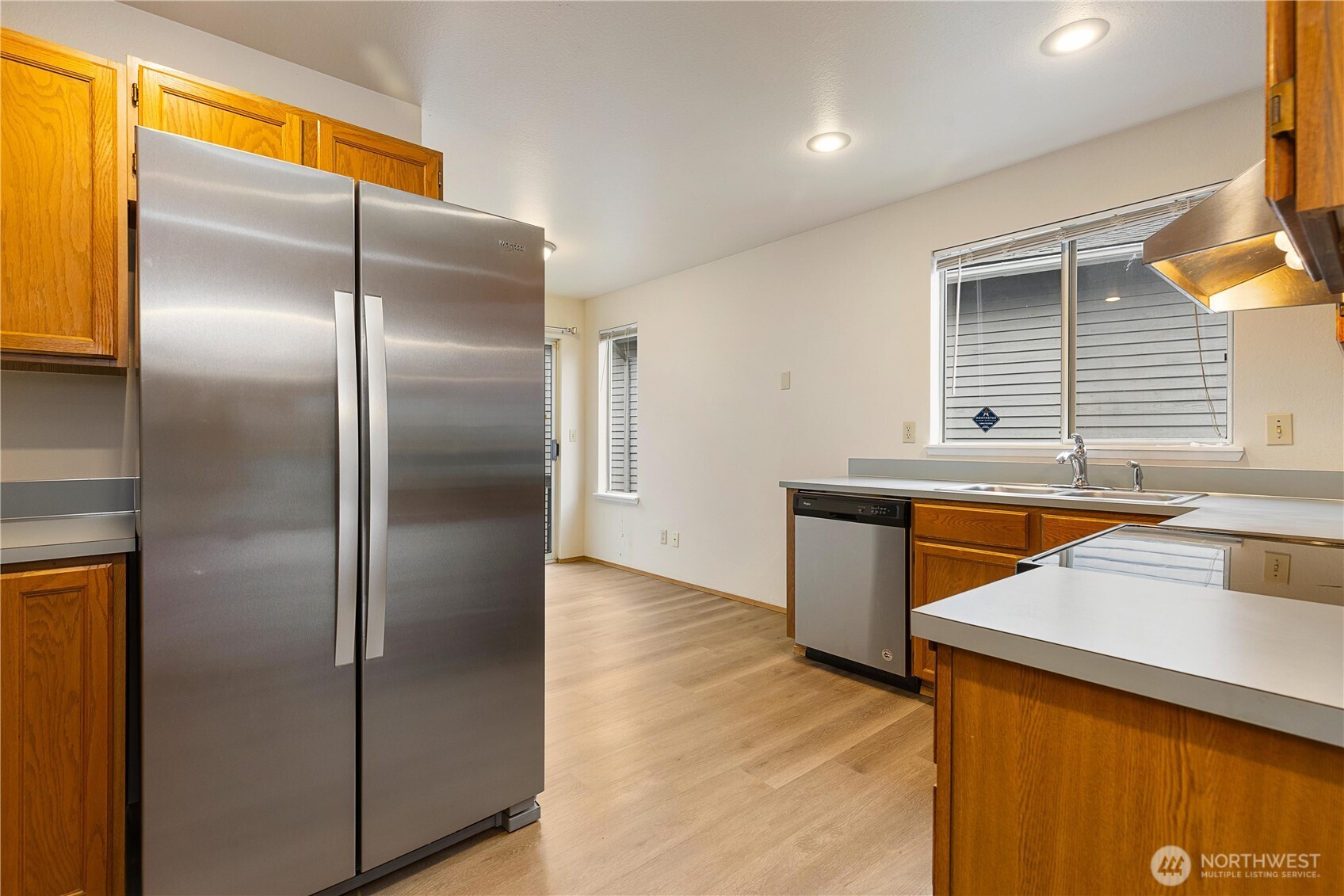 2078 Southeast 8th Drive Renton, WA 98057 - Photo 11 of 37